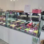 , Un nou magazin Refugiul Gurmanzilor în inima Zalăului. Descoperiți gustul prăjiturilor care nu se uită!, TransilvaniaTV.ro