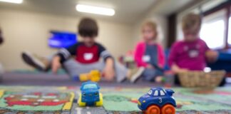 Începe înscrierea copiilor la creșe și grădinițe