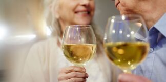 Primăria premiază zălăuanii care aniversează 50 de ani de căsătorie