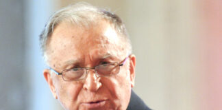 Ion Iliescu, internat de urgență la spitalul SRI