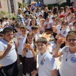 , Peste 200 de copii au pictat scoici la Zalău de 1 Iunie: Adela by Denta Clinic transformă arta în caritate, TransilvaniaTV.ro